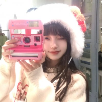 裸女游城